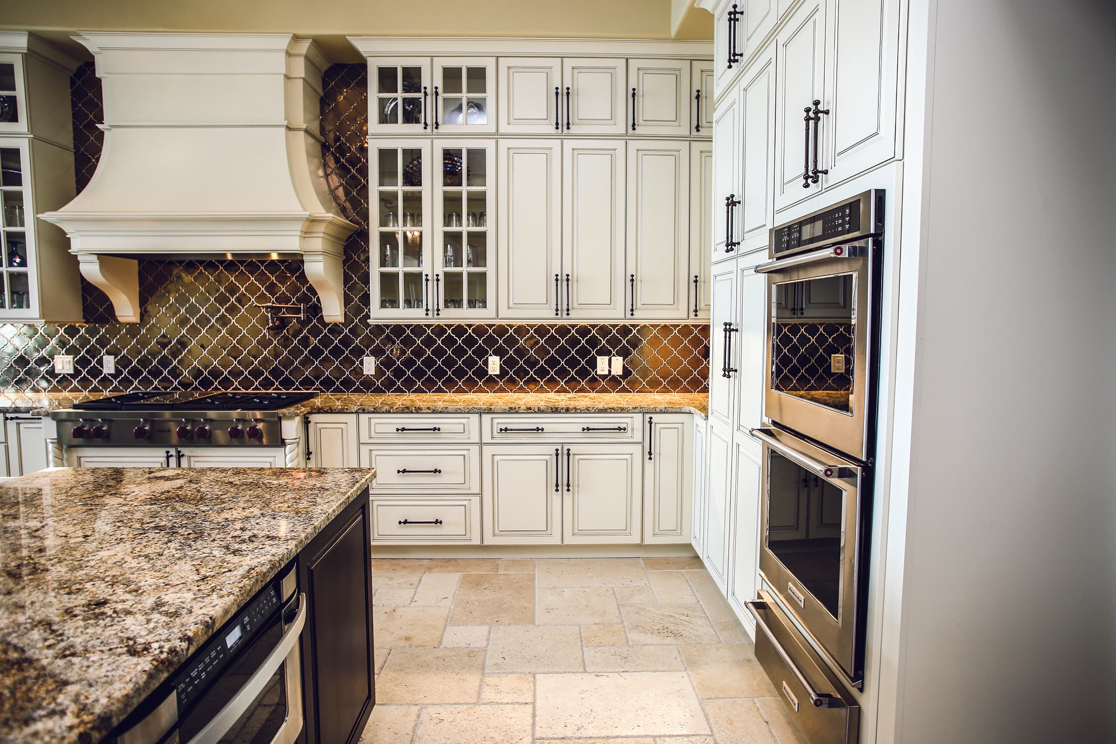 PC Athenamaple Bisque Sable Kitchen KB