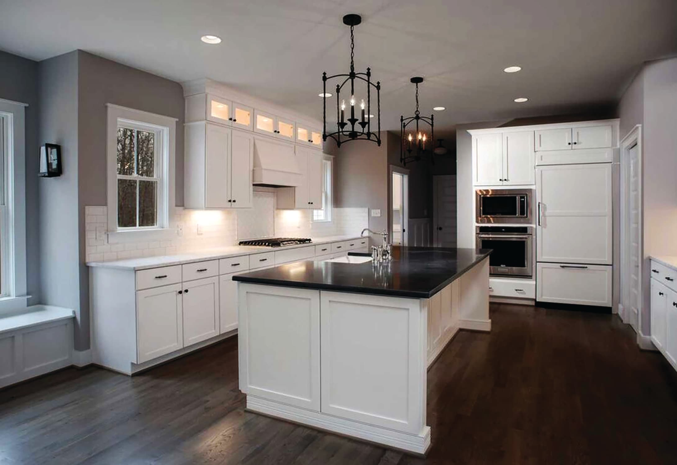 PC Wexfordmaple Ivory Kitchen2KB